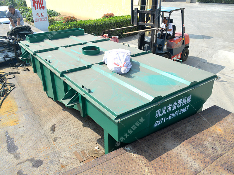 對輥破碎機(jī),直線振動篩發(fā)往廣東肇慶干粉沙漿