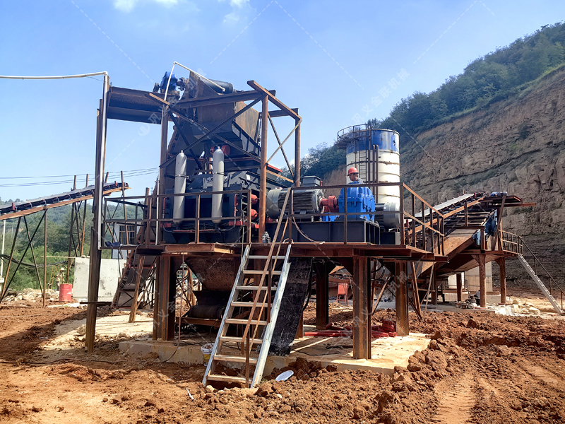 金聯機械生產的1510液壓對輥制砂機怎么樣？附現場案例