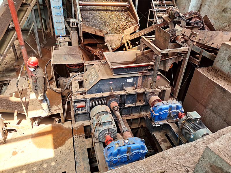 如何從網(wǎng)上找到好的對輥制砂機品牌廠家？