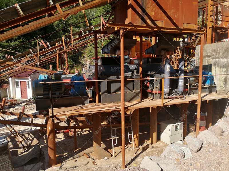 2025 年制砂設(shè)備新趨勢：全自動液壓對輥制砂機為何成行業(yè)優(yōu)選？